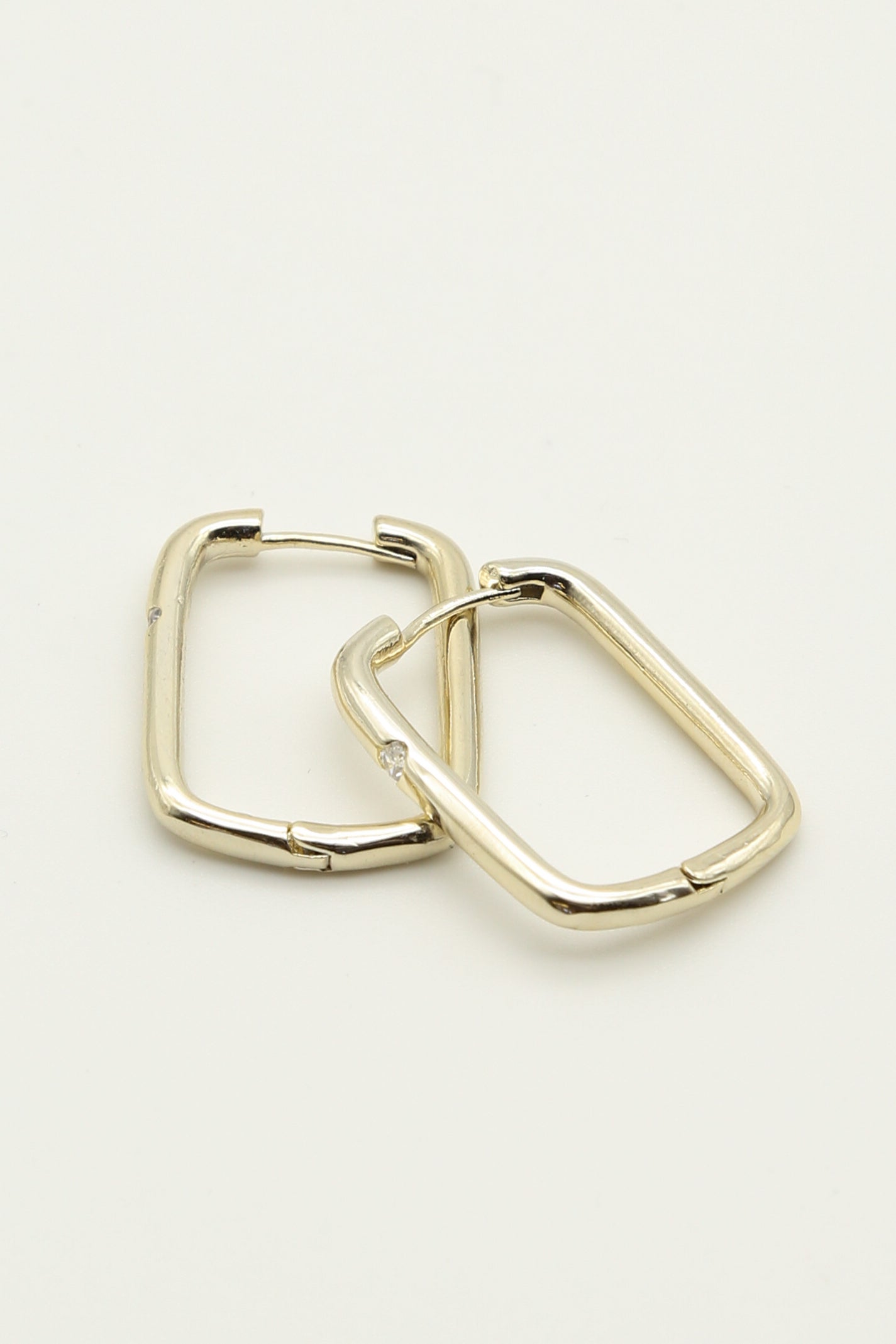 Gold Rounded Edge Square Hoop Earrings
