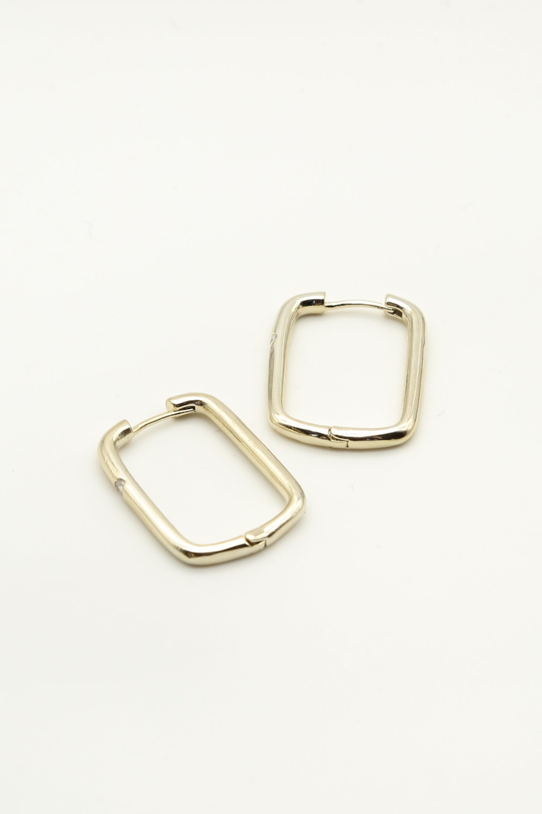 Gold Rounded Edge Square Hoop Earrings