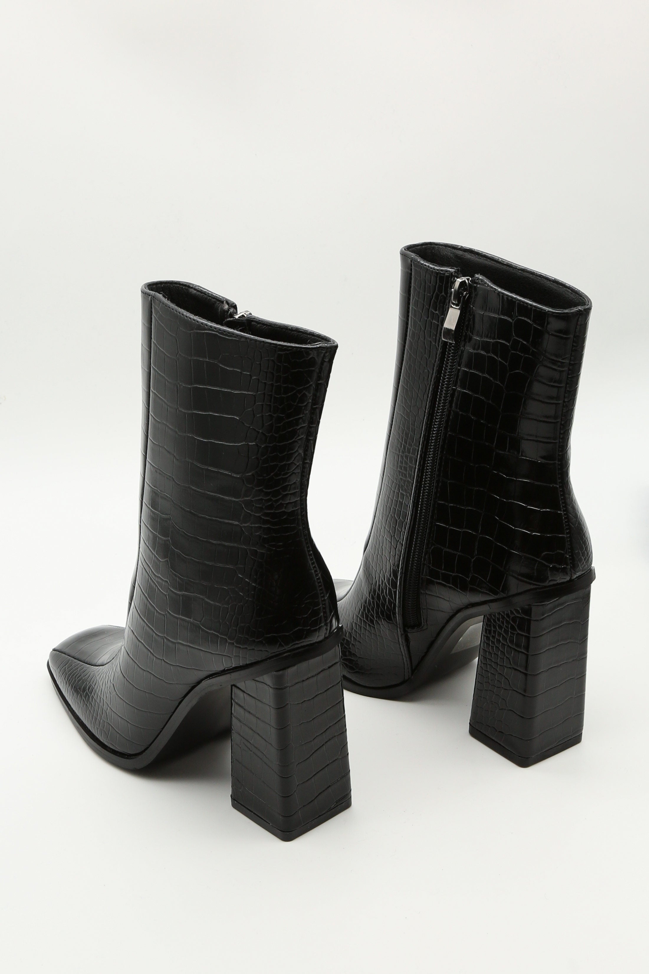 Croc Detail Ankle boots in Black