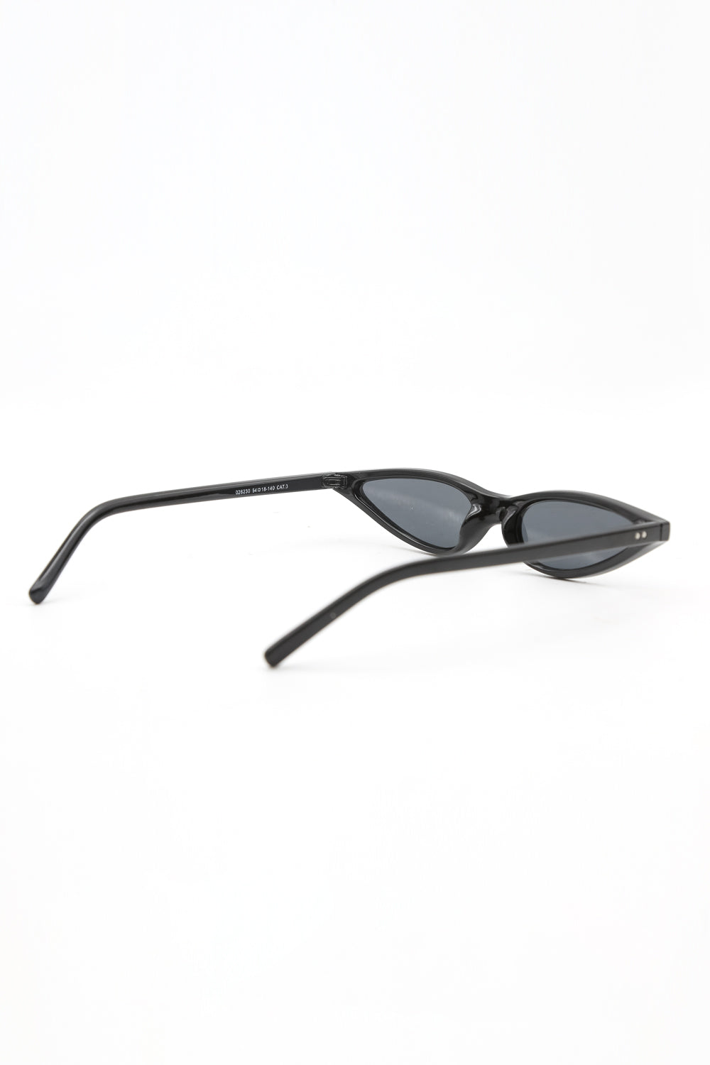 Black Cat Eye Slim Sunglasses