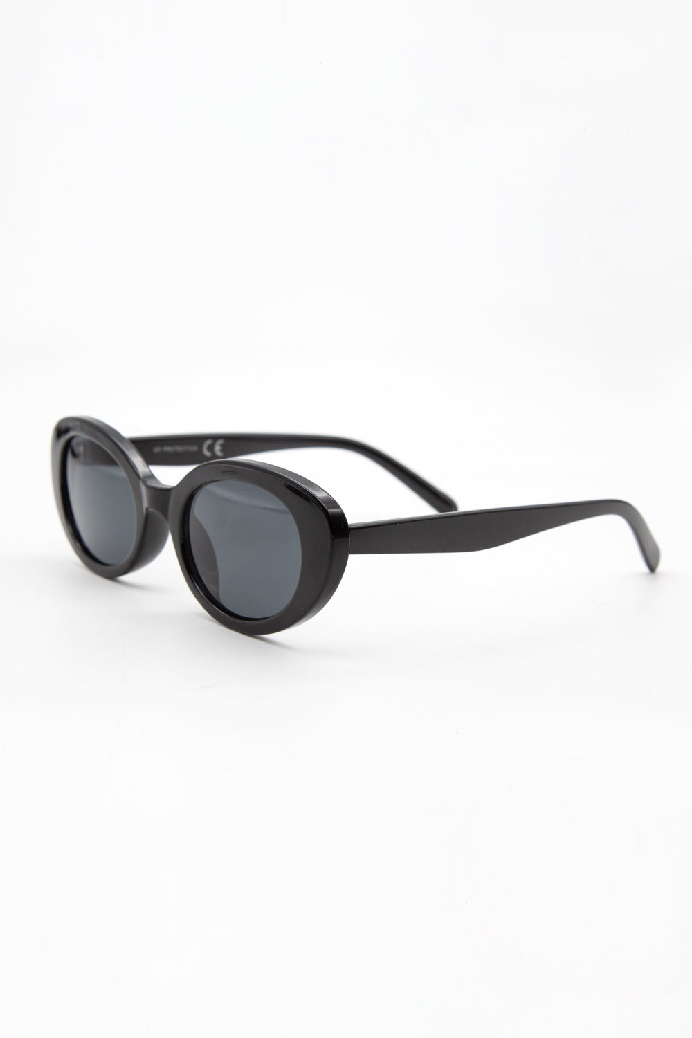 Retro Black Sunglasses With UV Protection